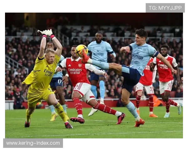 欧冠联赛阶段收官战今夜打响，18场比赛同步开球决定晋级命运